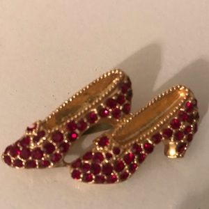 Wizard of Oz ruby slippers pin brooch